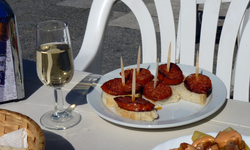 tapas tapas Well, well, well...
